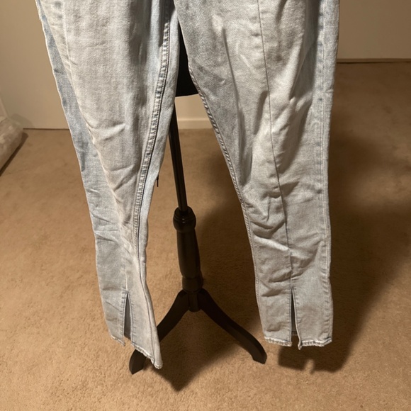 Jeans - Picture 2 of 3